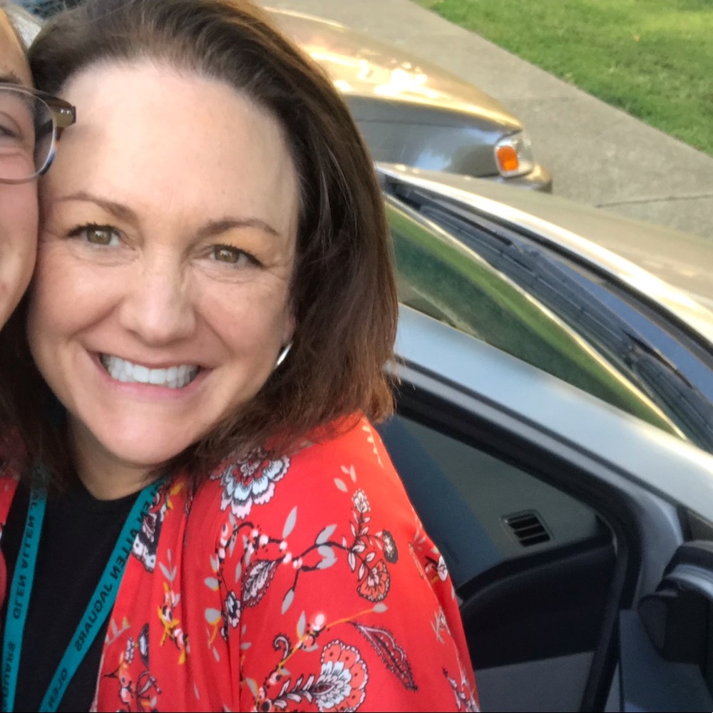 Meet your Posher, Valerie